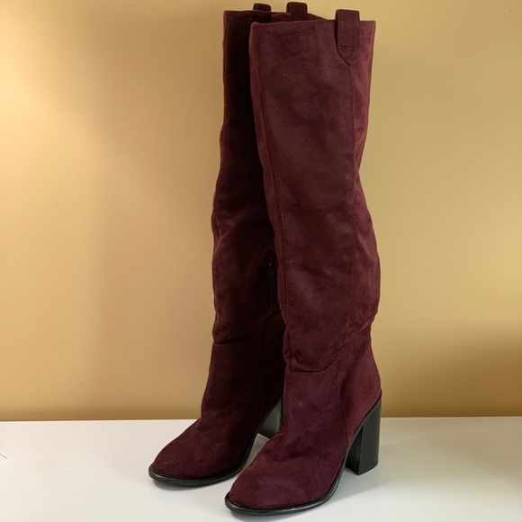maroon color boots